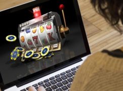 Top 4 Benefits of Playing in Online Casinos