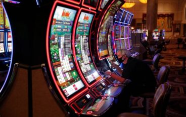 Winning at Online Slot Machines: Top Tactics and Advice